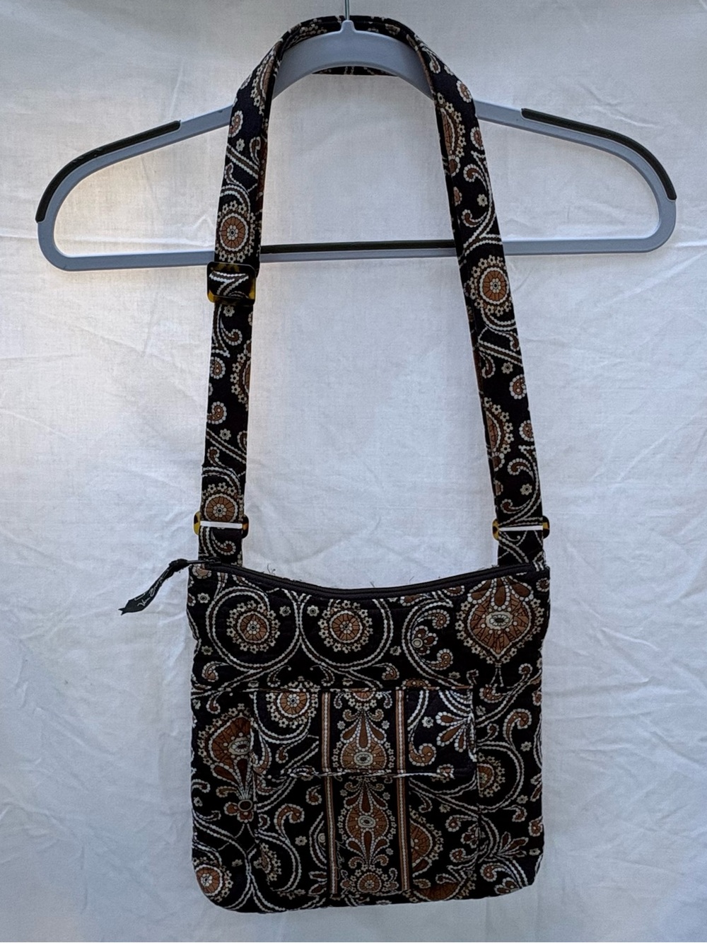Vera Bradley Hipster Crossbody Bag in 2008/2009 Retired Pattern Caffe Latte Y2K